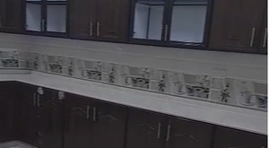 شقة 3 غرف وصالة للإيجار في الشوامخ – مساحة أمامية كبيرة وعقد حكومي - صورة 2