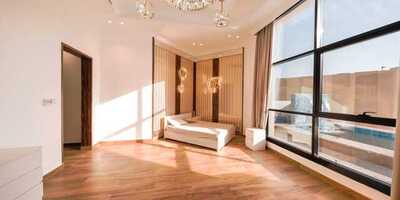 فيلا فاخرة للإيجار أو البيع – جزيرة ياس | أول ساكن