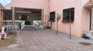 Villa for Sale in Al Khalidiya, Abu Dhabi - مصغرة 7